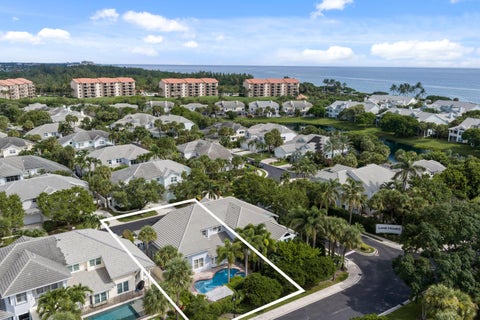 Photo of 3071 Mainsail Circle, Jupiter, FL 33477 (MLS # B26075742)