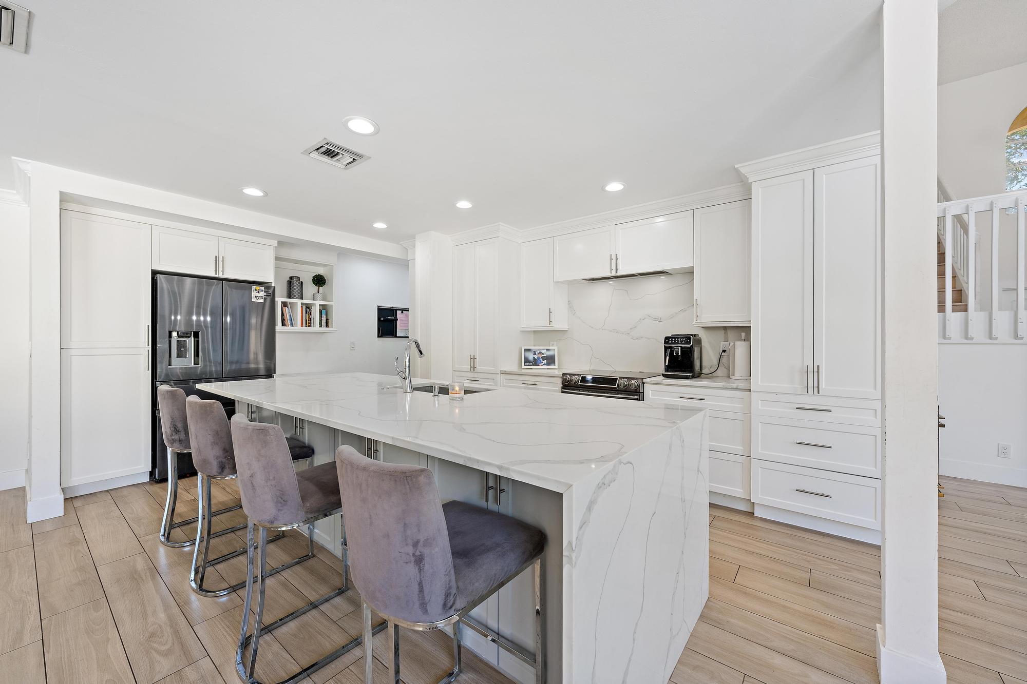 SIENA OAKS - Residential