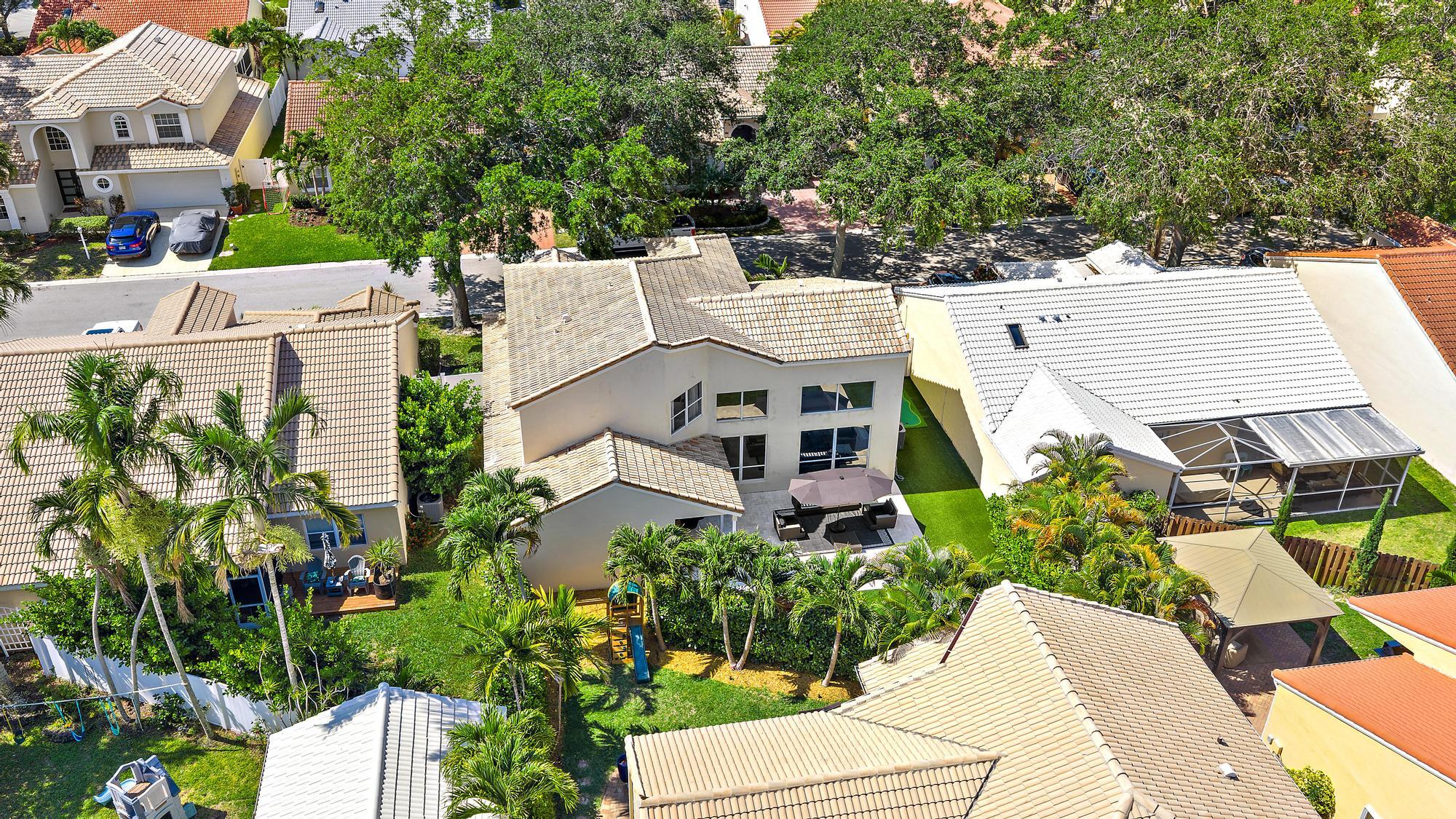 SIENA OAKS - Residential