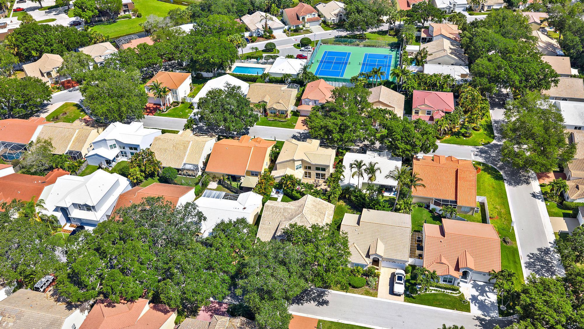 SIENA OAKS - Residential