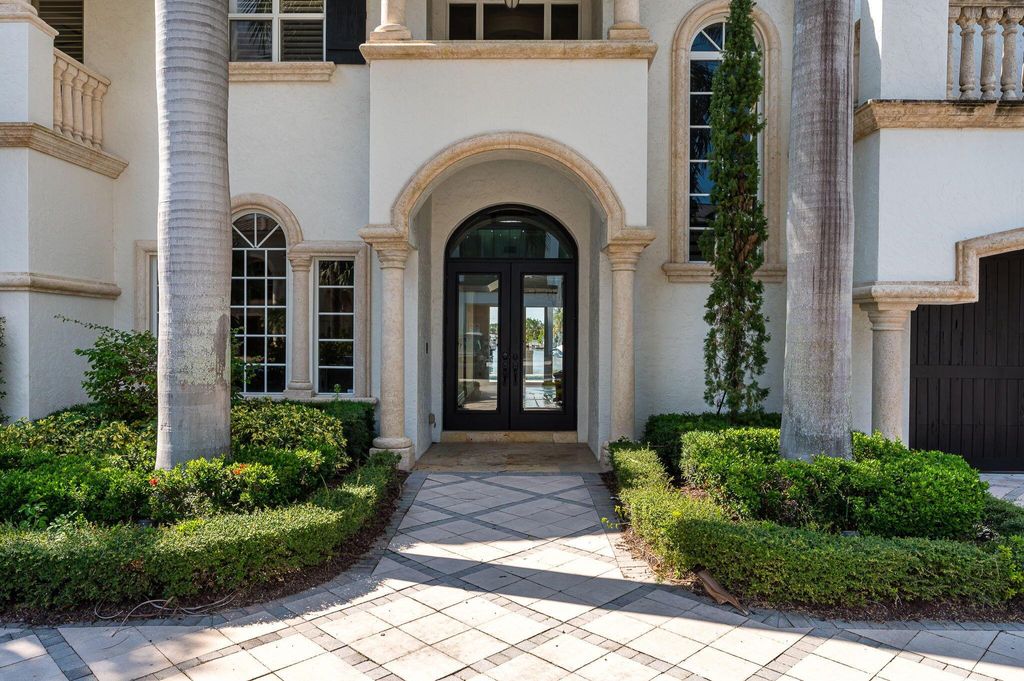 Photo of 7031 NE 8th Drive, Boca Raton, FL 33487 (MLS # R10938973)