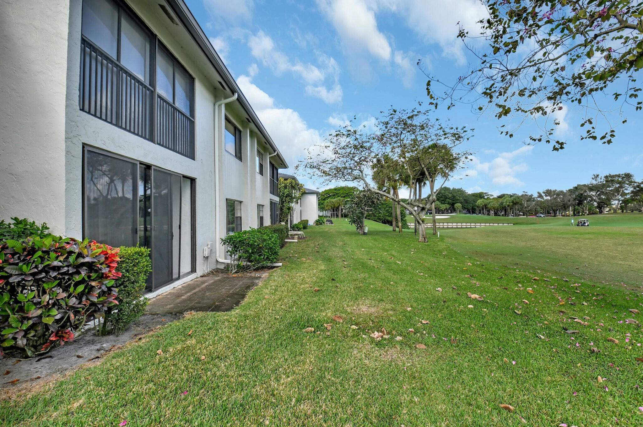 SOUTHPORT AT HUNTERS RUN - Residential