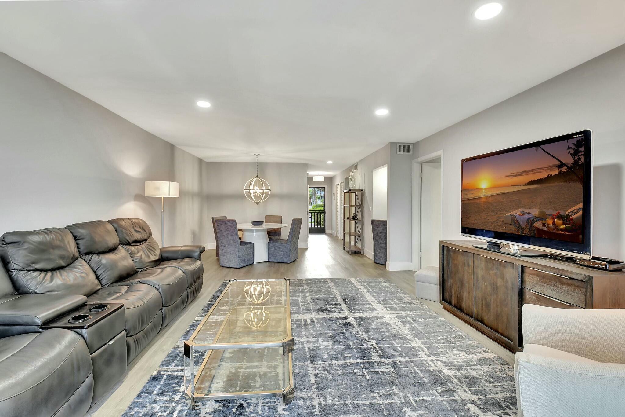 SOUTHPORT AT HUNTERS RUN - Residential