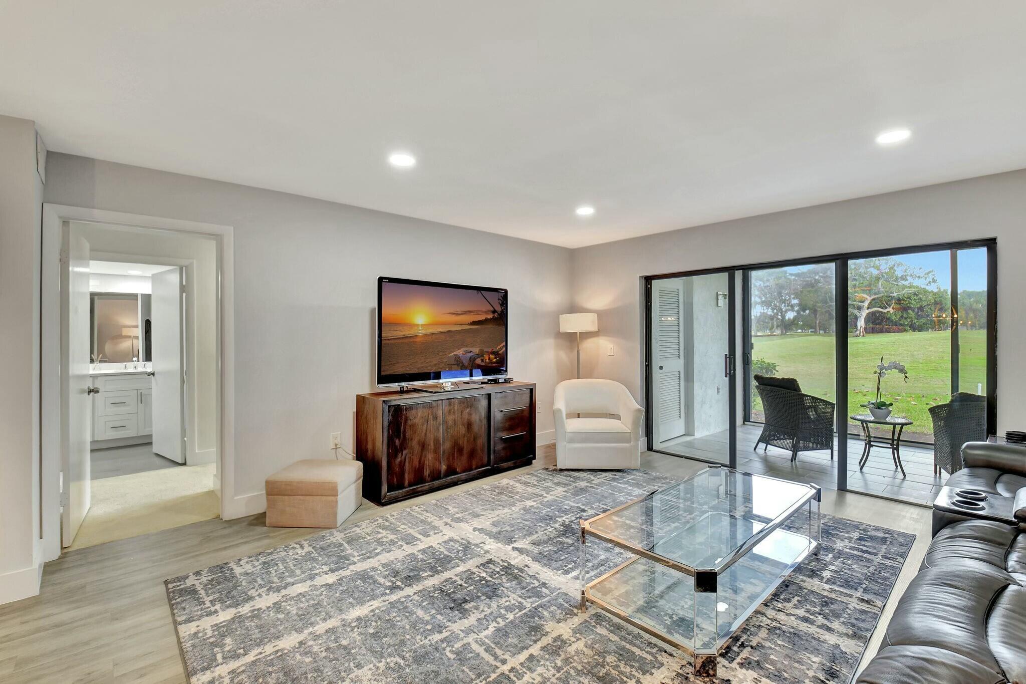 SOUTHPORT AT HUNTERS RUN - Residential
