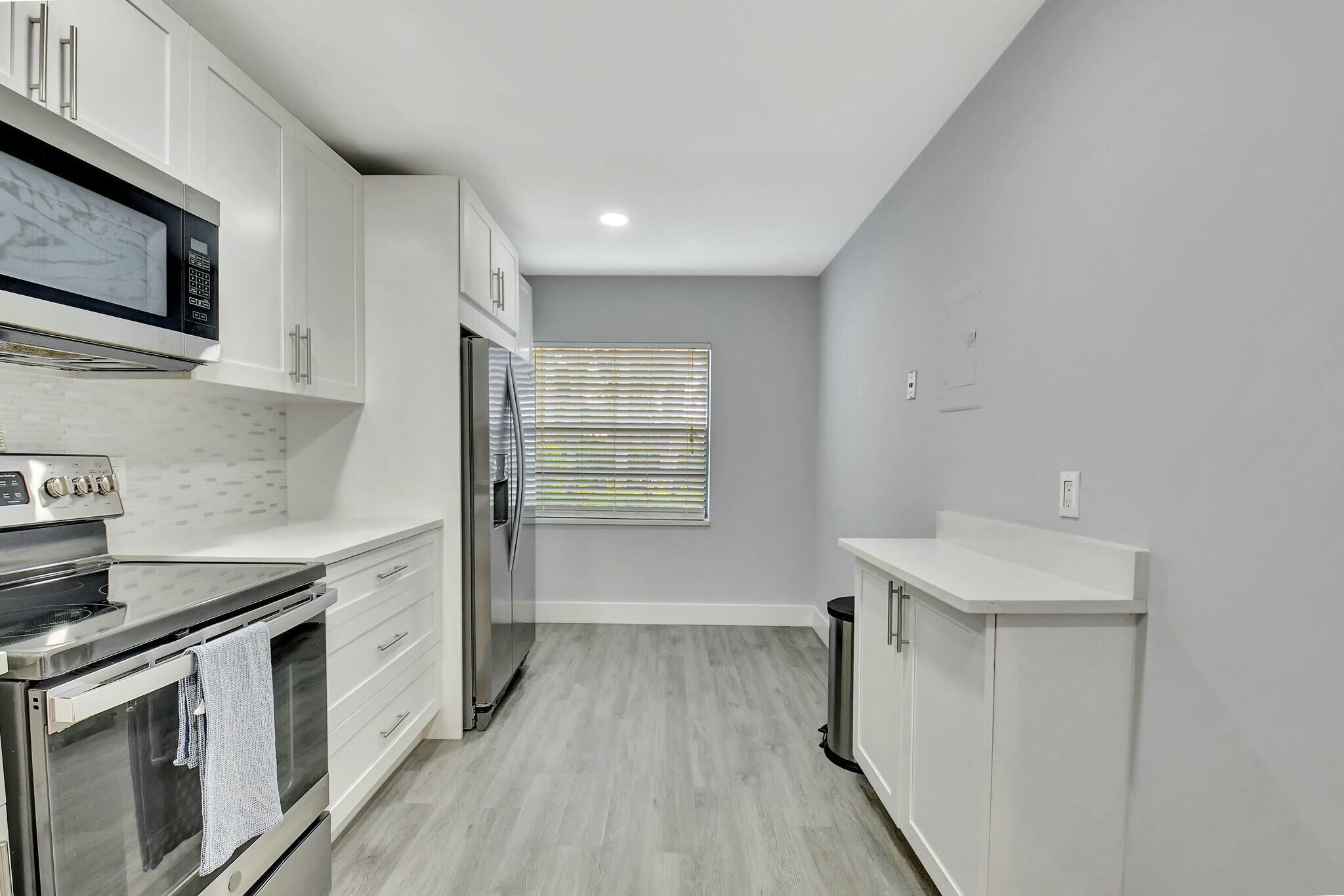 SOUTHPORT AT HUNTERS RUN - Residential