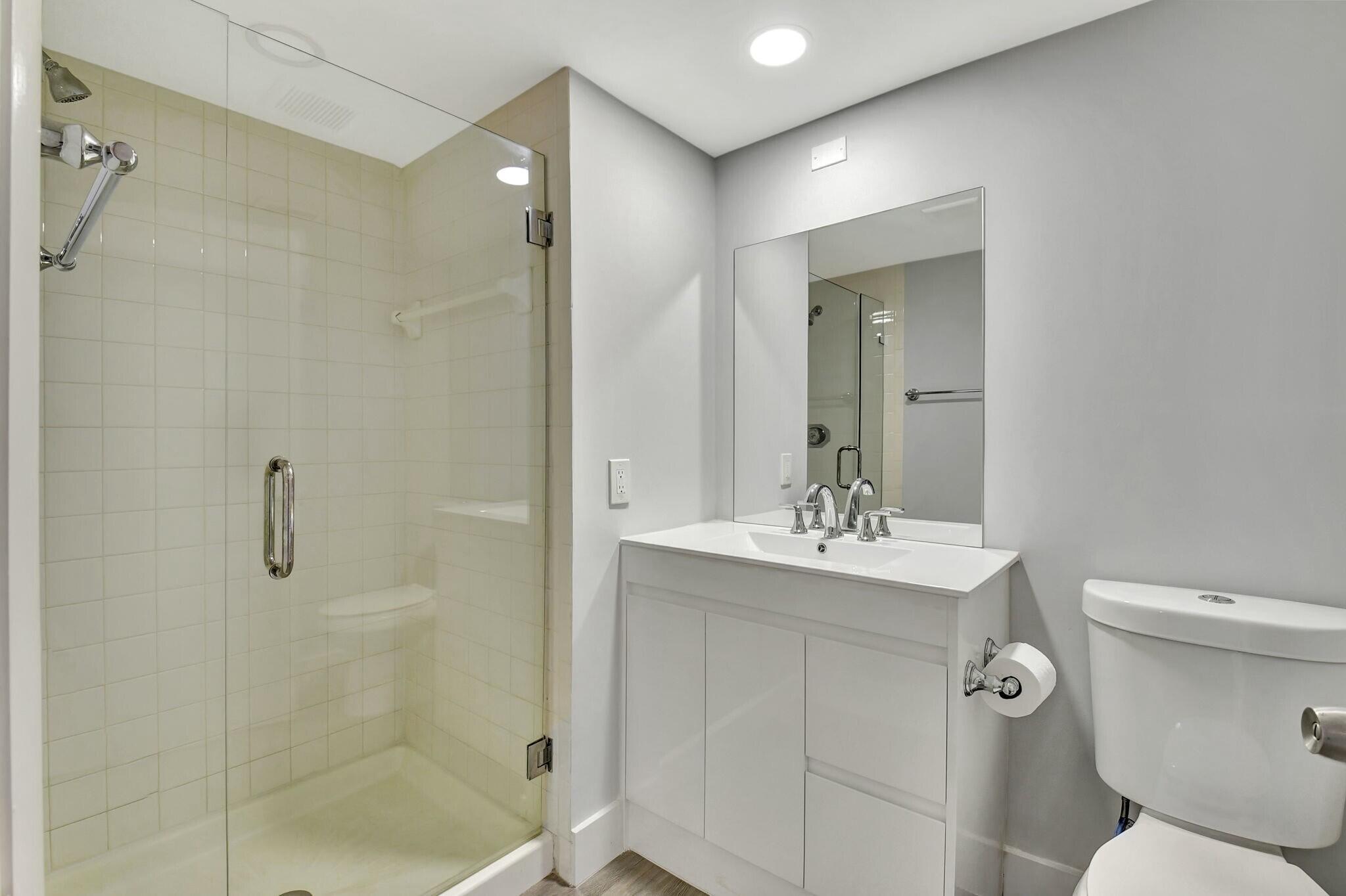 SOUTHPORT AT HUNTERS RUN - Residential