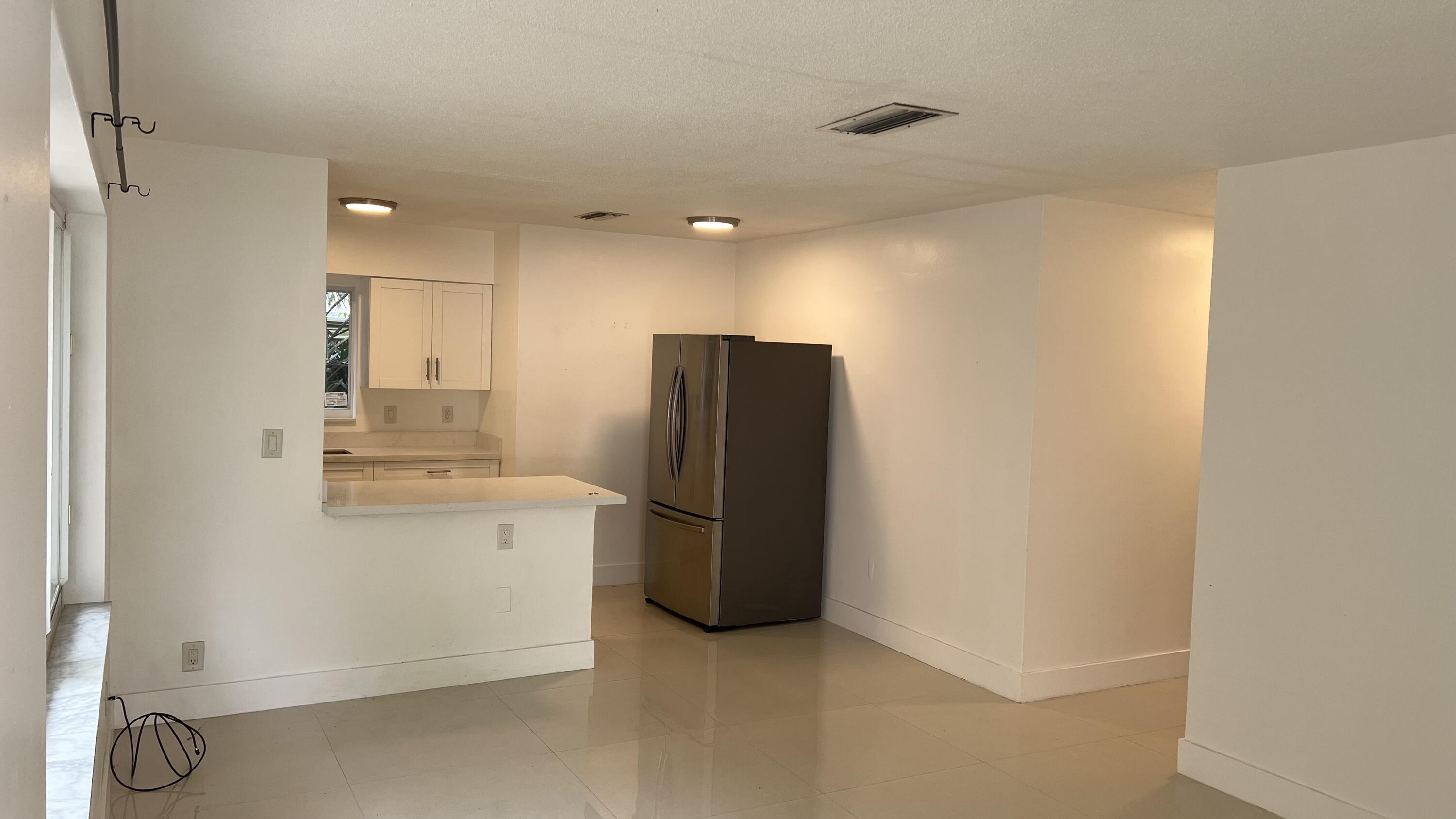 220 SE 22nd Avenue 3
