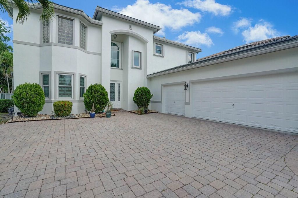 Photo of 6164 C Durham Drive, Lake Worth, FL 33467 (MLS # R11096170)