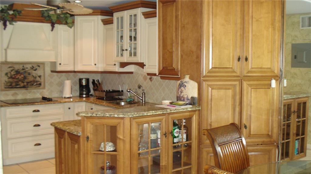 Jacaranda Estates Condo - Residential Lease
