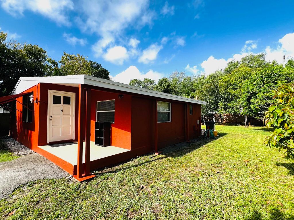 Photo of 14791 Whatley Road, Delray Beach, FL 33445 (MLS # B26011218)