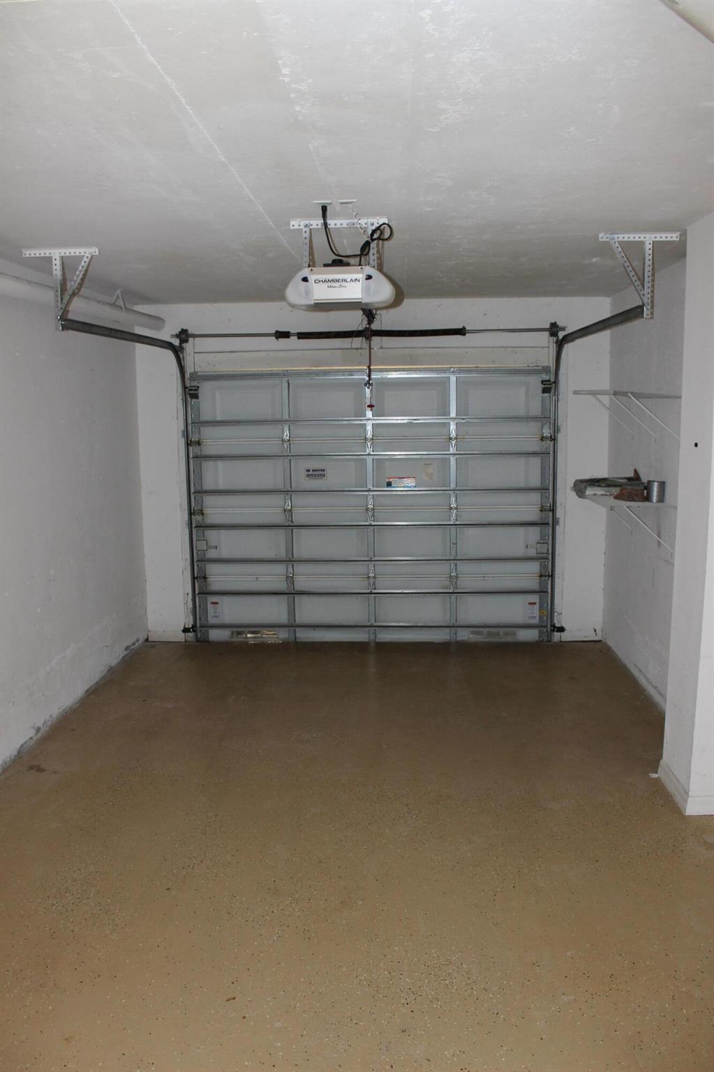 GRAND VIEW AT CRESTWOOD C - Residential Lease