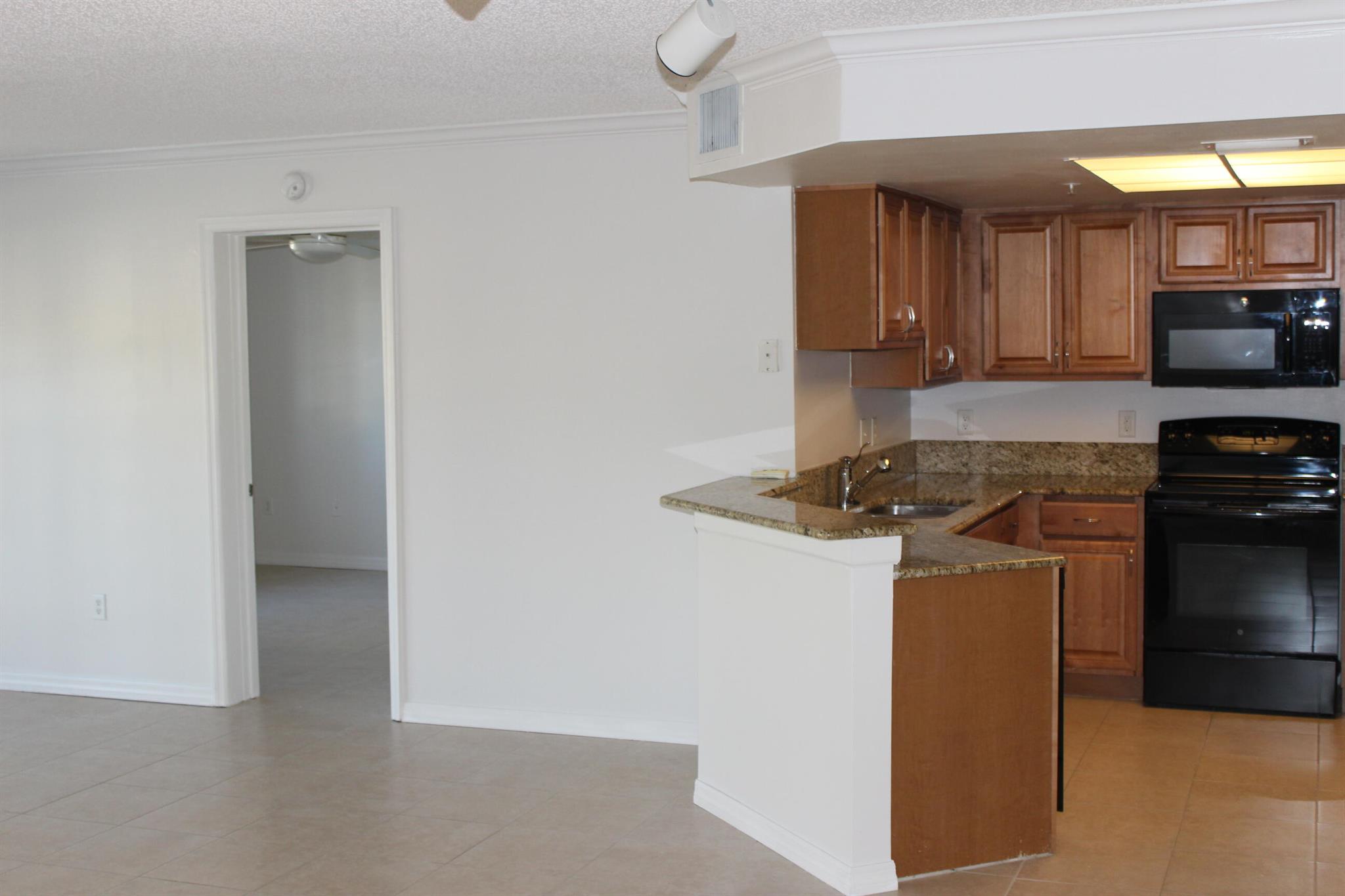 GRAND VIEW AT CRESTWOOD C - Residential Lease