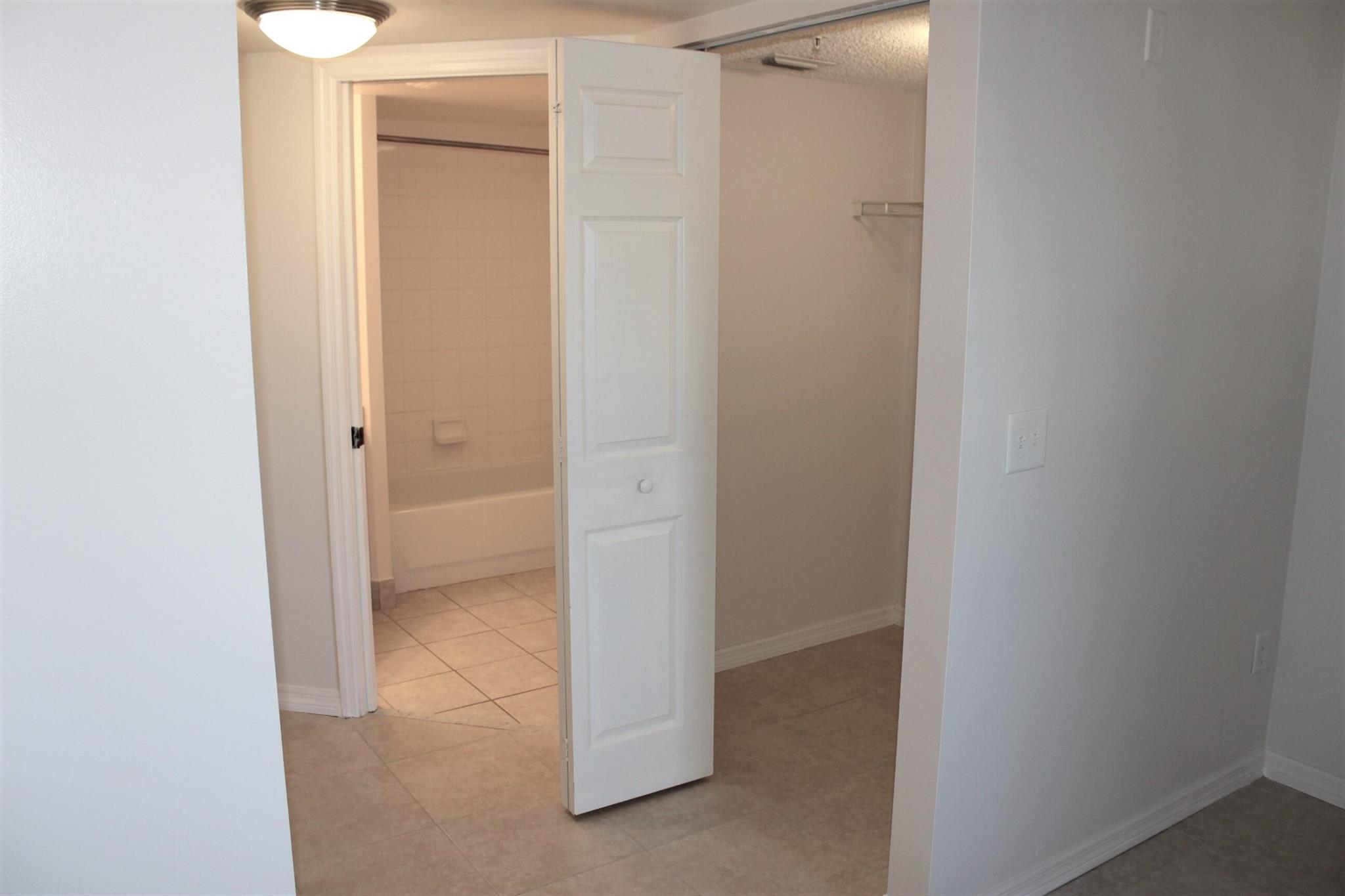 GRAND VIEW AT CRESTWOOD C - Residential Lease