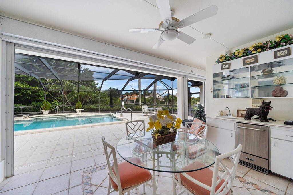 SOUTHERN CAY AT JONATHANS - Residential