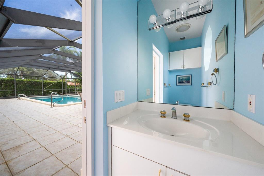 SOUTHERN CAY AT JONATHANS - Residential