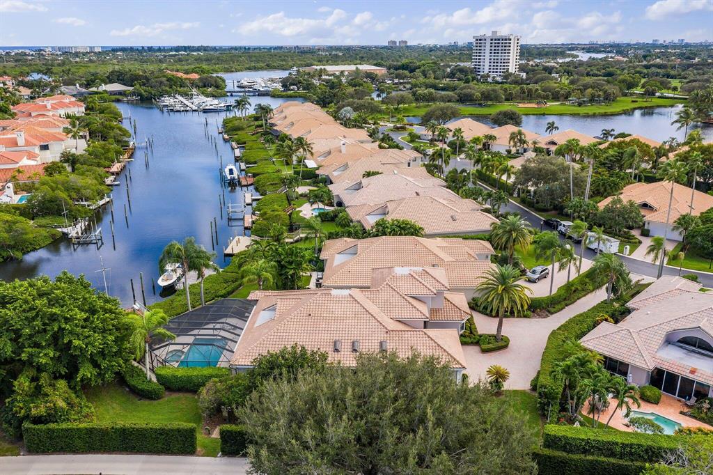 SOUTHERN CAY AT JONATHANS - Residential