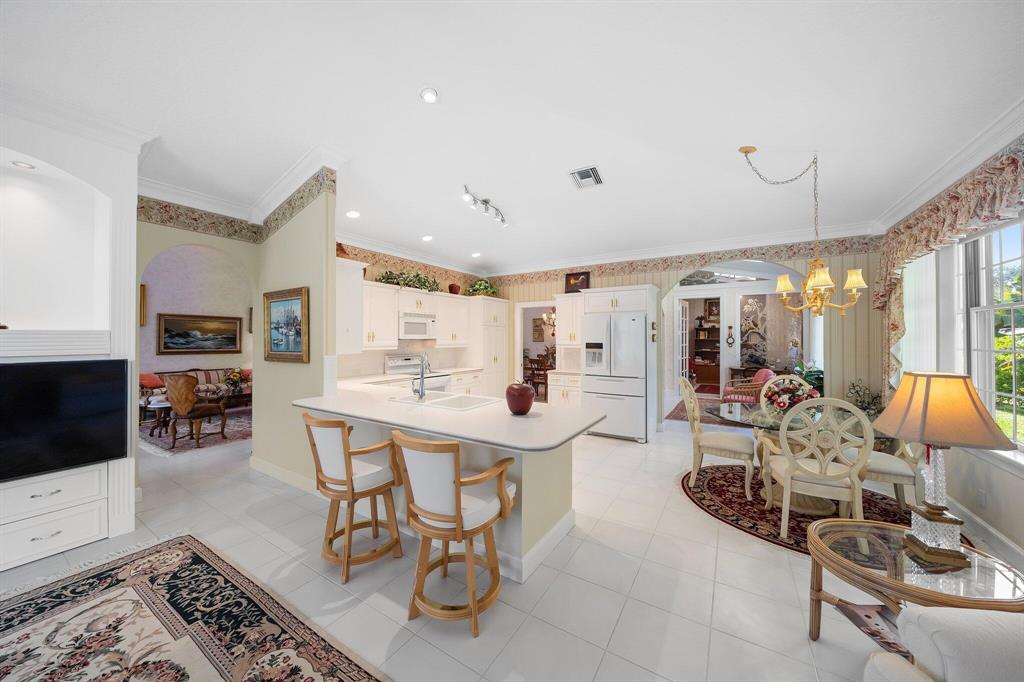 SOUTHERN CAY AT JONATHANS - Residential