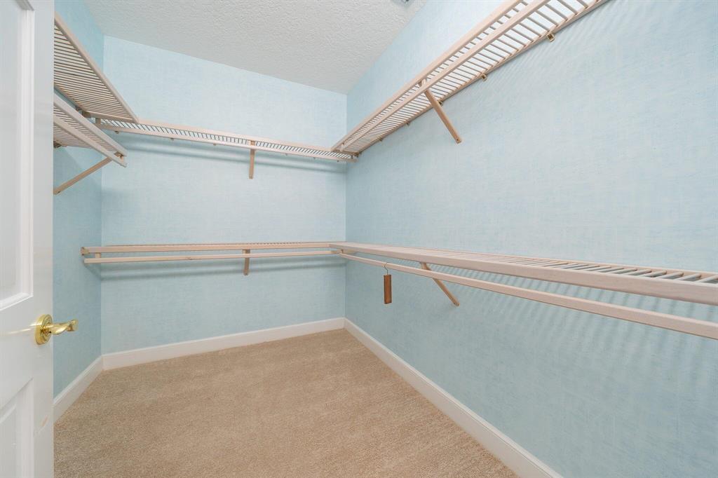 SOUTHERN CAY AT JONATHANS - Residential