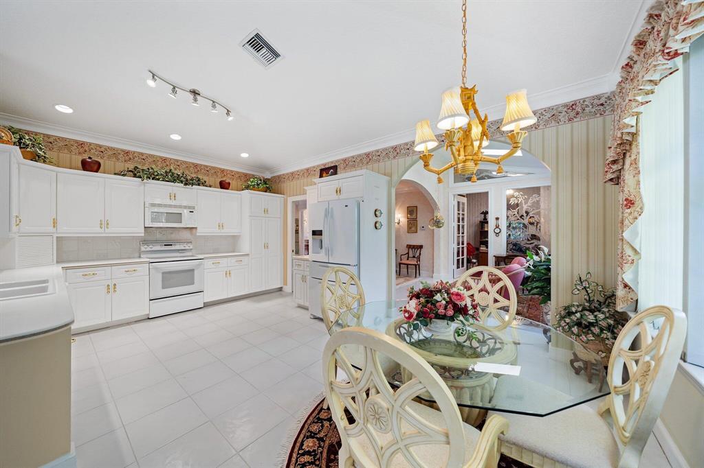 SOUTHERN CAY AT JONATHANS - Residential