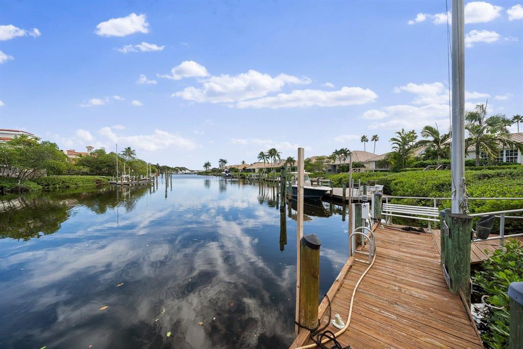 SOUTHERN CAY AT JONATHANS - Residential