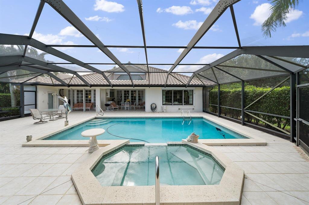 SOUTHERN CAY AT JONATHANS - Residential