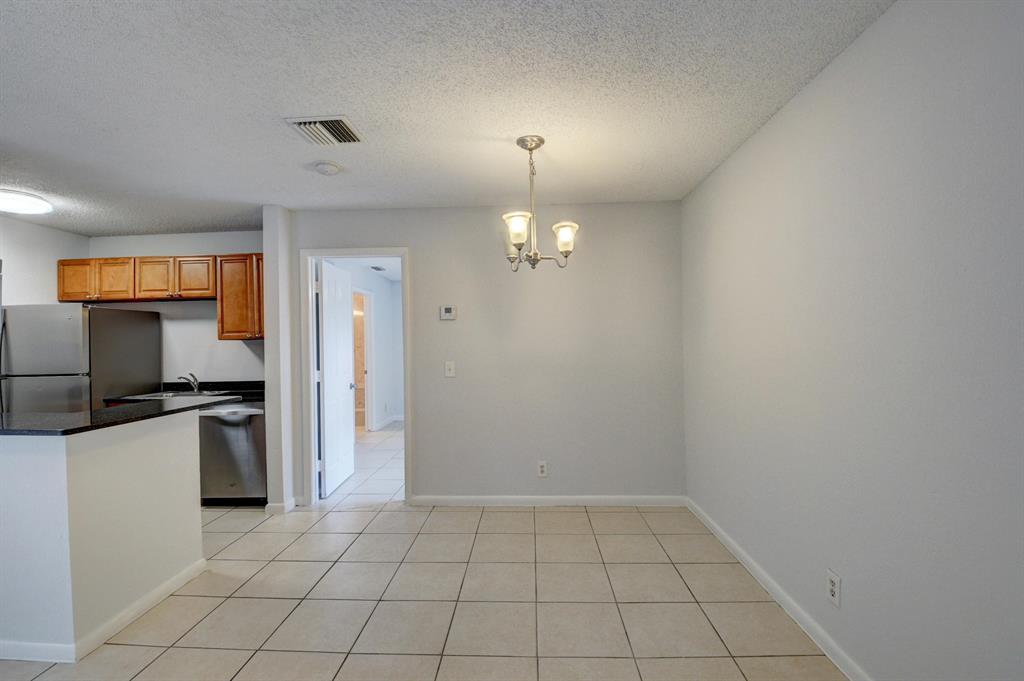 CROSSINGS OF BOYNTON BEACH CONDO - Residential