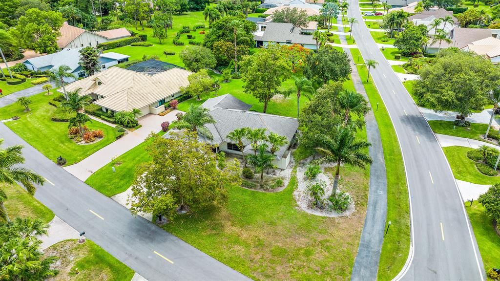 Photo of 13269 Camero Way Way, Palm Beach Gardens, FL 33418 (MLS # R10805621)