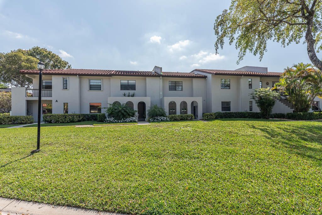 Photo of 9232 Pecky Cypress Lane #2b, Boca Raton, FL 33428 (MLS # R11072227)