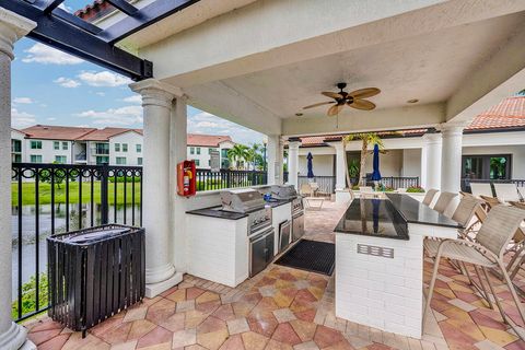 Tiny photo for 1010 Villa Circle, Boynton Beach, FL 33435 (MLS # B26014905)