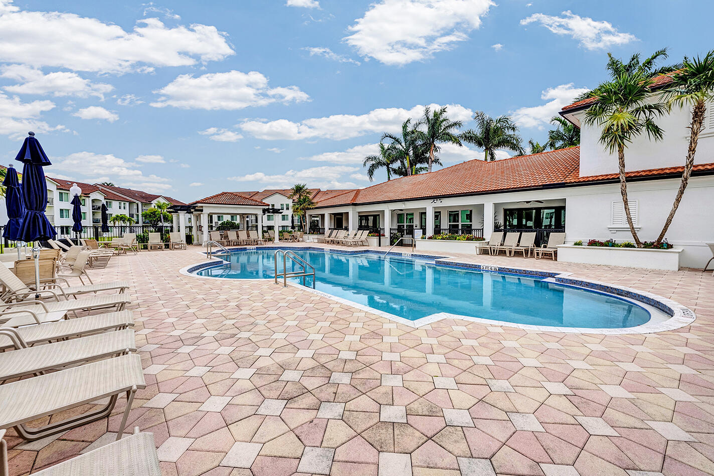 VILLA DEL SOL CONDO - Residential