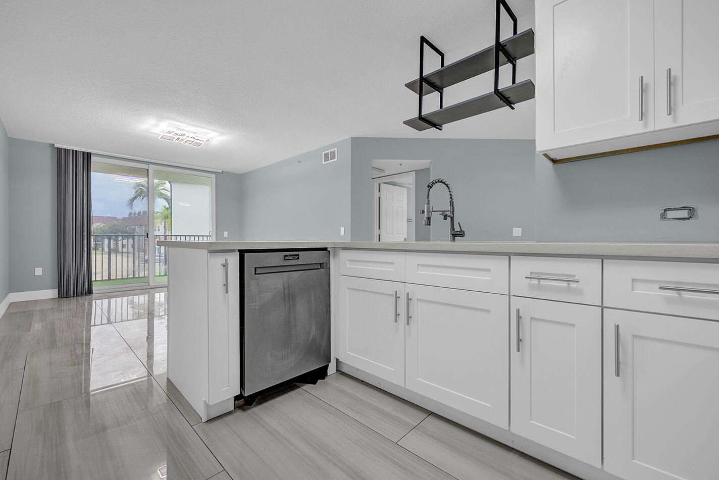 VILLA DEL SOL CONDO - Residential