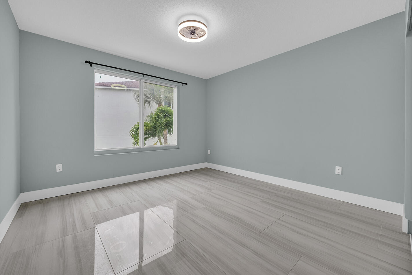 VILLA DEL SOL CONDO - Residential