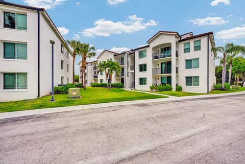 Tiny photo for 1010 Villa Circle, Boynton Beach, FL 33435 (MLS # B26014905)