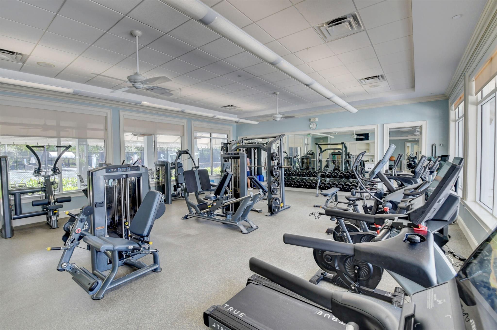 DELRAY DUNES - Residential