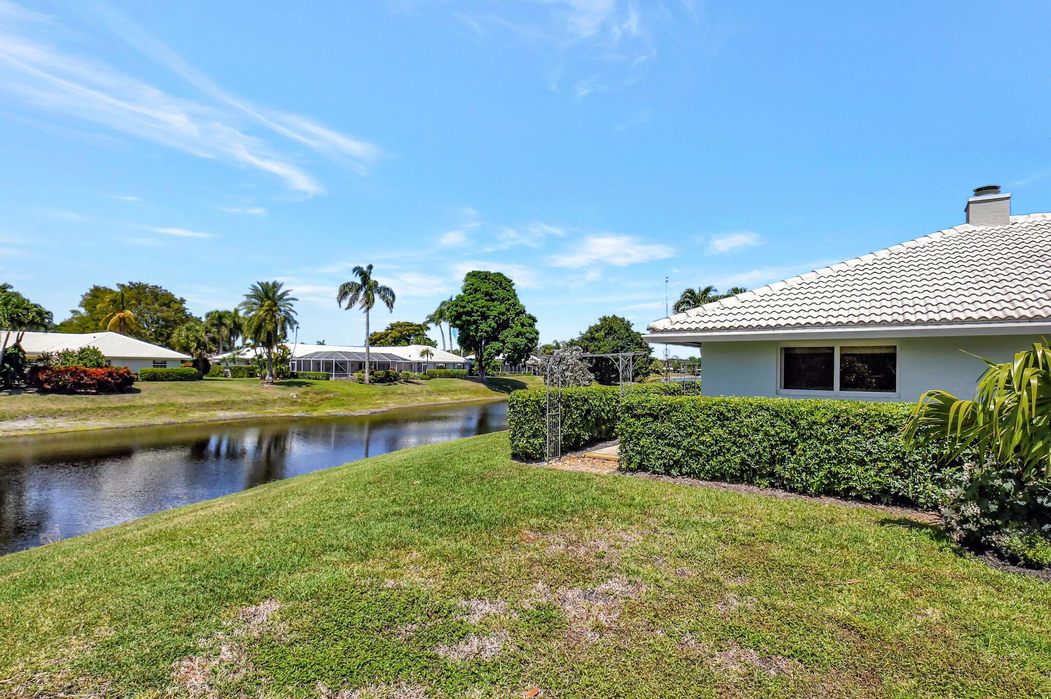 DELRAY DUNES - Residential