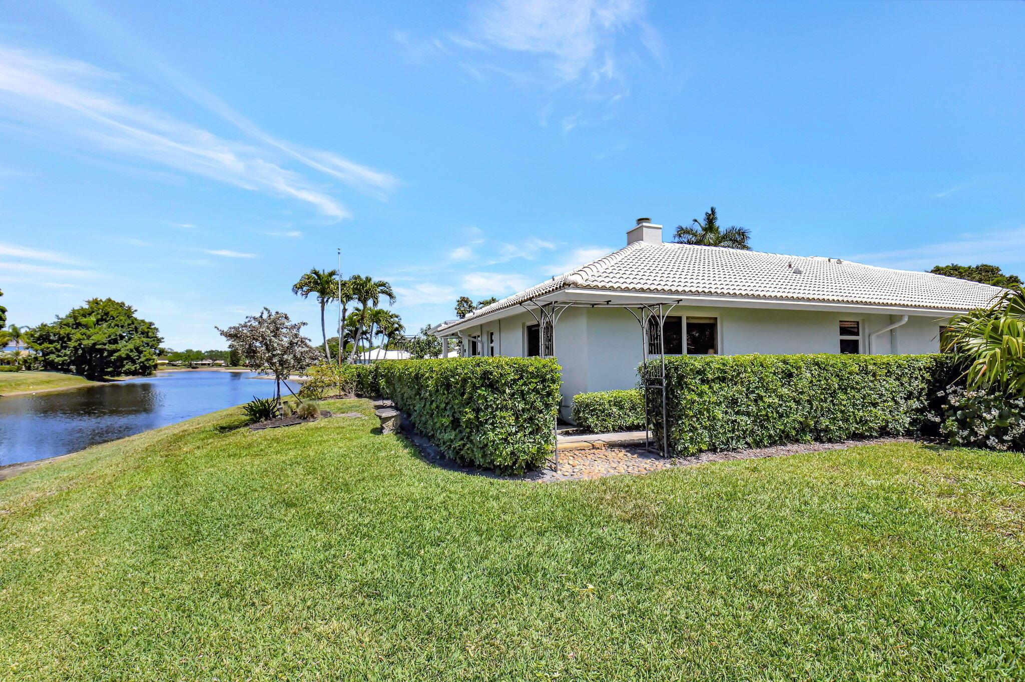 DELRAY DUNES - Residential