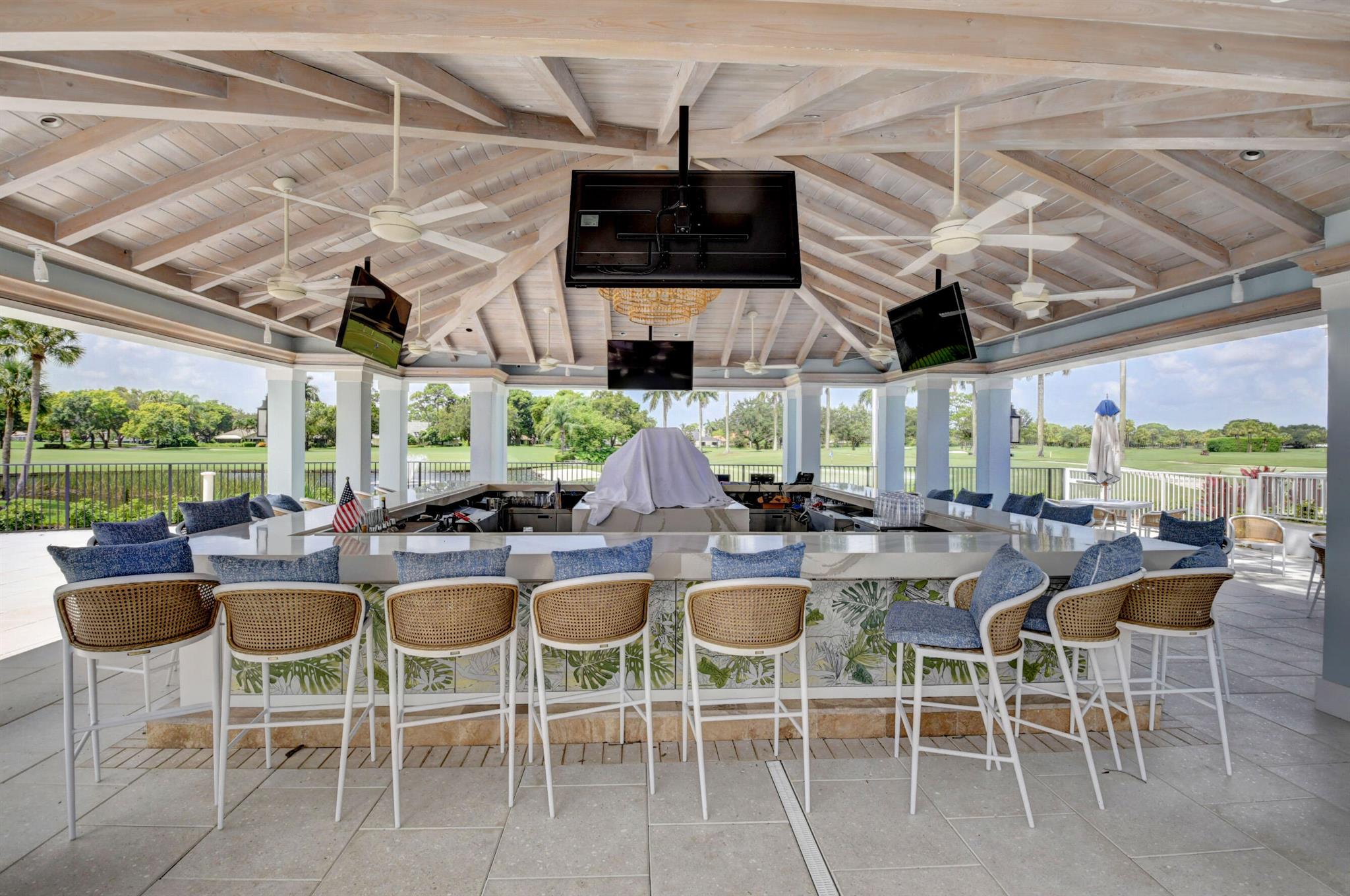 DELRAY DUNES - Residential