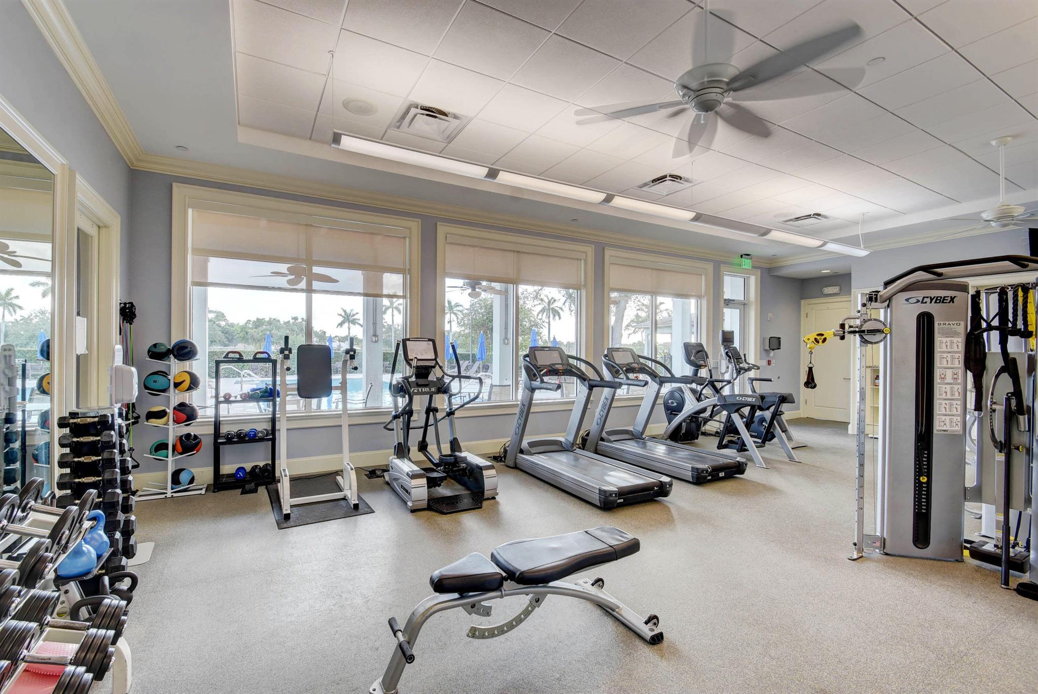 DELRAY DUNES - Residential