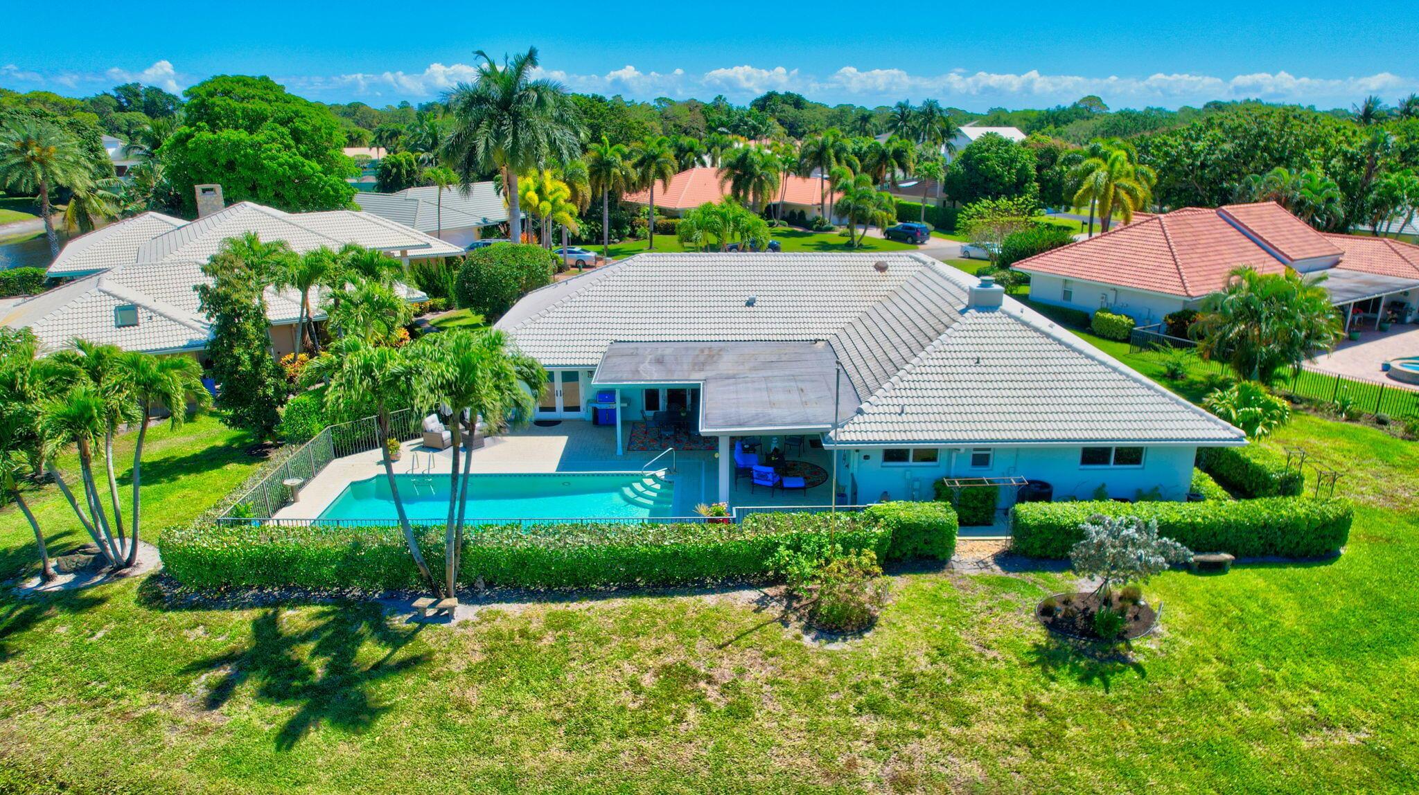 DELRAY DUNES - Residential