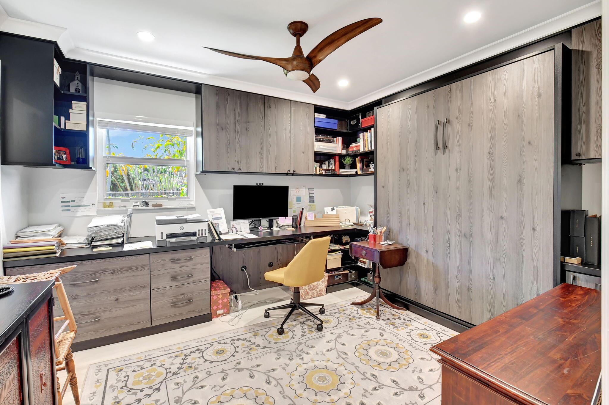 DELRAY DUNES - Residential