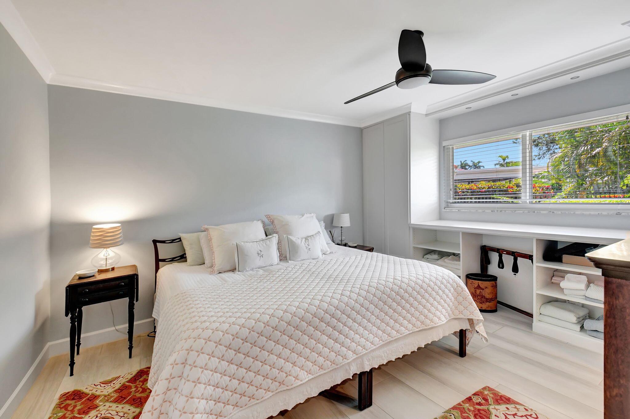 DELRAY DUNES - Residential