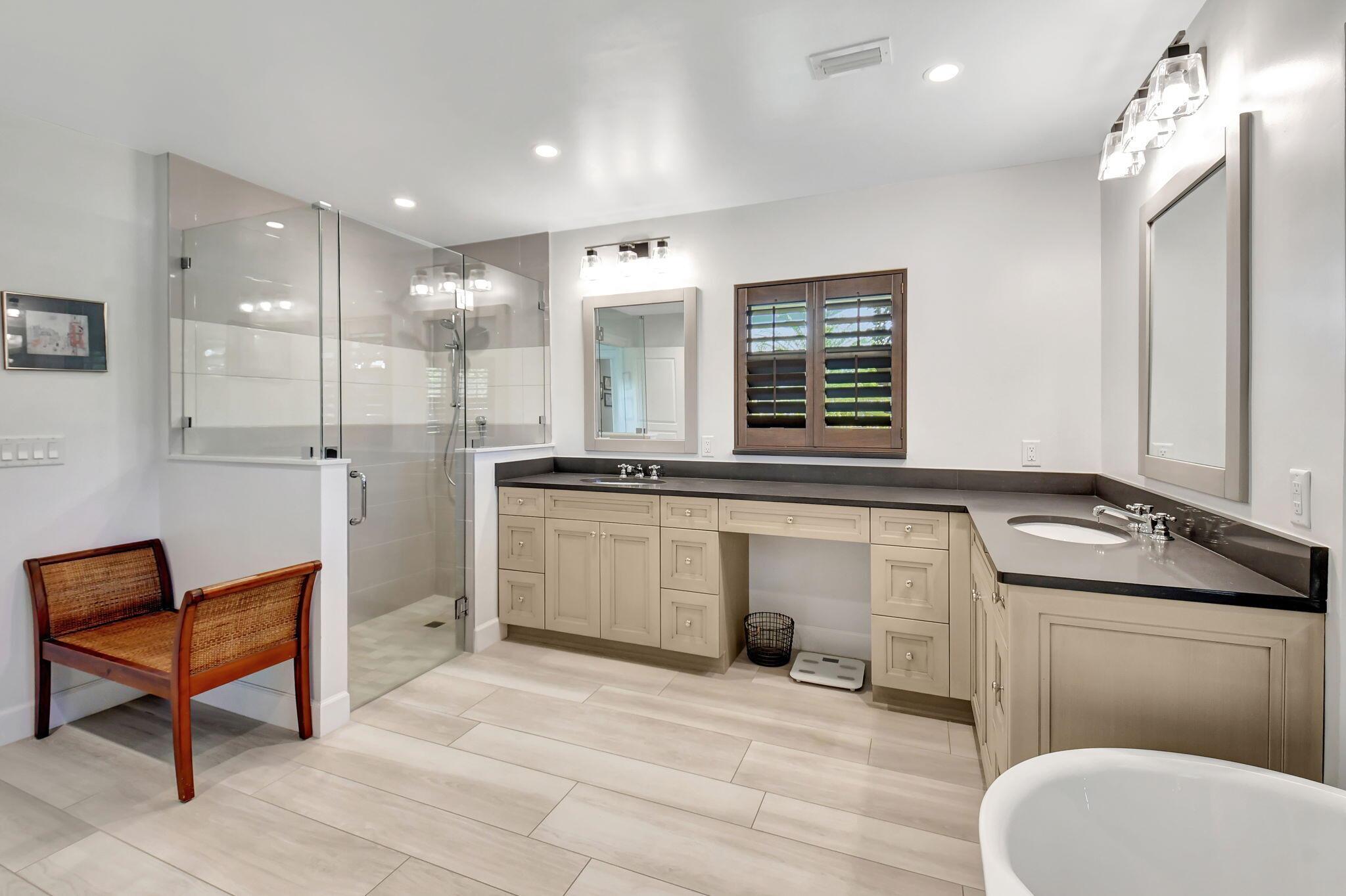 DELRAY DUNES - Residential