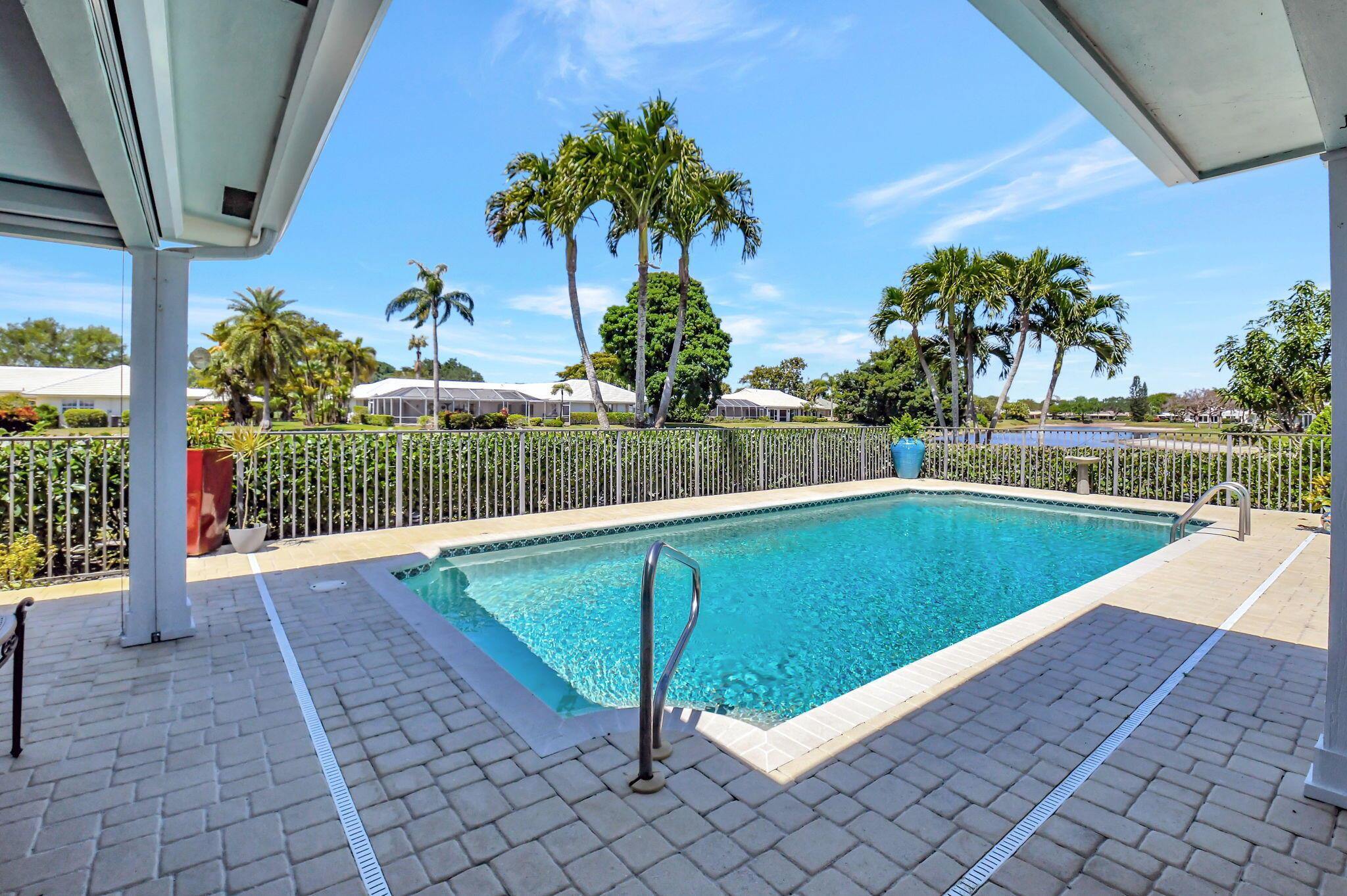 DELRAY DUNES - Residential