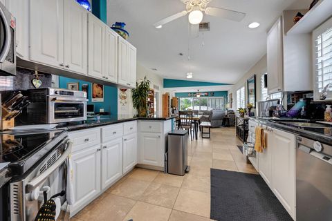 Townhouse in Wellington FL 8196 Quito Place Pl 16.jpg