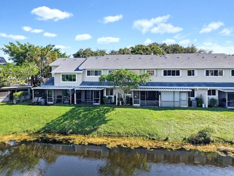 Tiny photo for 2276 DISCOVERY Circle W #2276, Deerfield Beach, FL 33442 (MLS # B26081292)