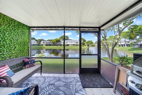 Tiny photo for 2276 DISCOVERY Circle W #2276, Deerfield Beach, FL 33442 (MLS # B26081292)