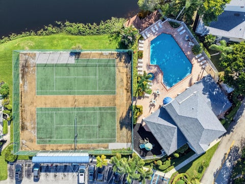 Tiny photo for 2276 DISCOVERY Circle W #2276, Deerfield Beach, FL 33442 (MLS # B26081292)