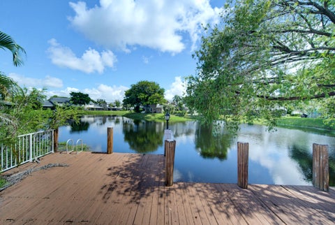 Tiny photo for 2276 DISCOVERY Circle W #2276, Deerfield Beach, FL 33442 (MLS # B26081292)