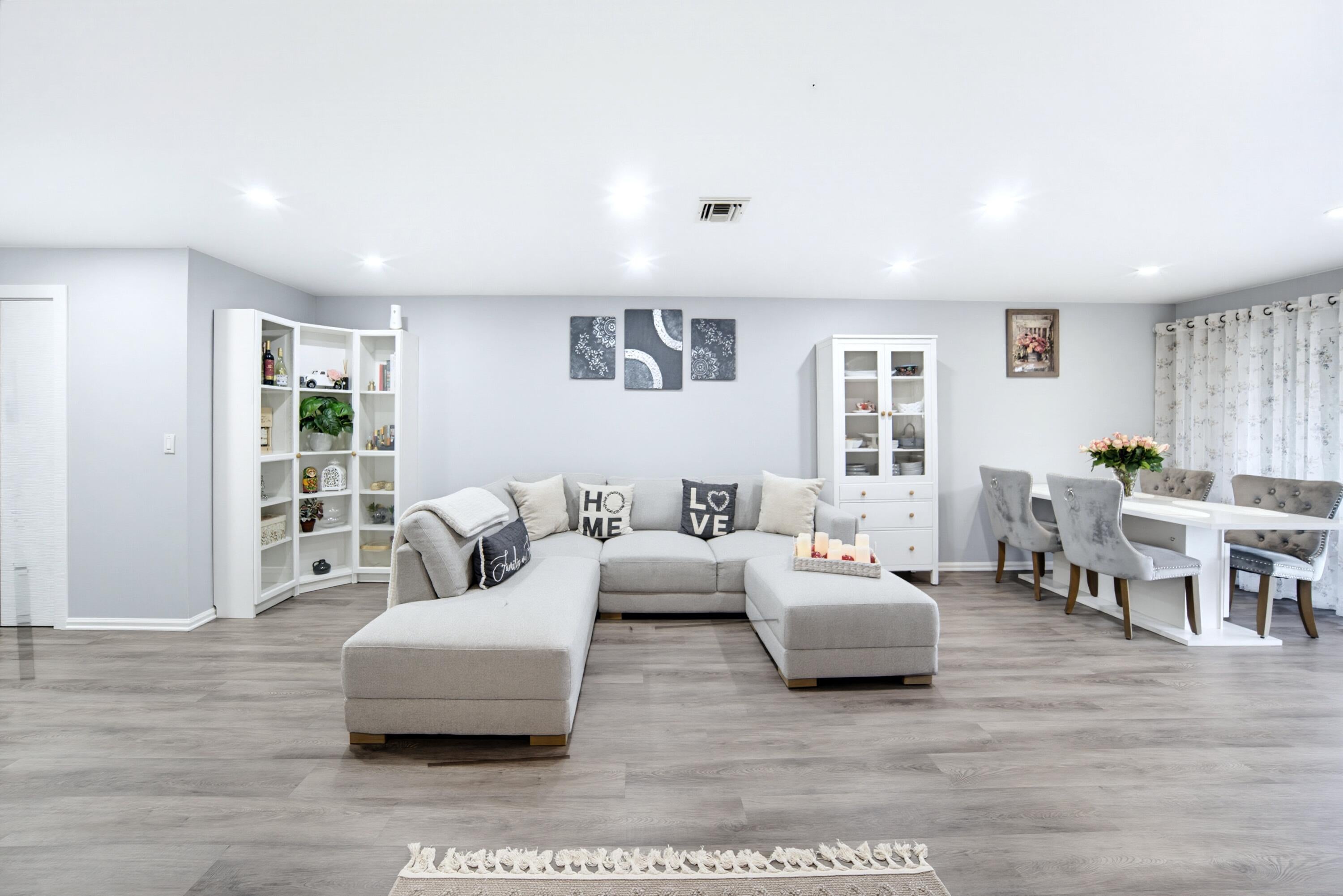 2276 DISCOVERY Circle W 2276