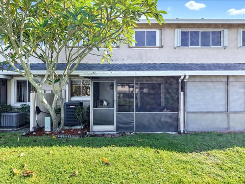 Tiny photo for 2276 DISCOVERY Circle W #2276, Deerfield Beach, FL 33442 (MLS # B26081292)